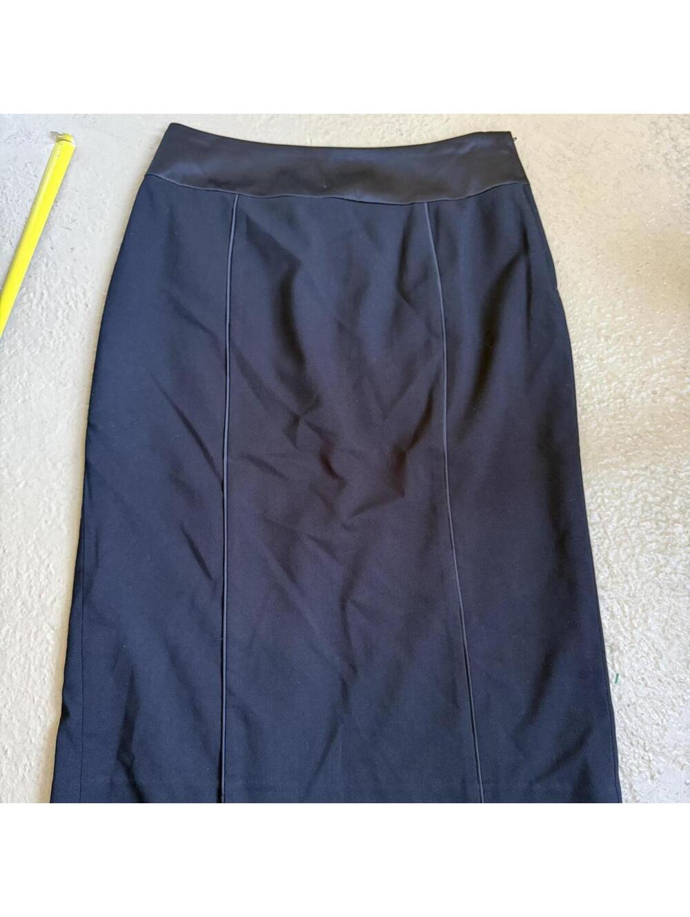 H&M Women's Black and Navy Skirt
